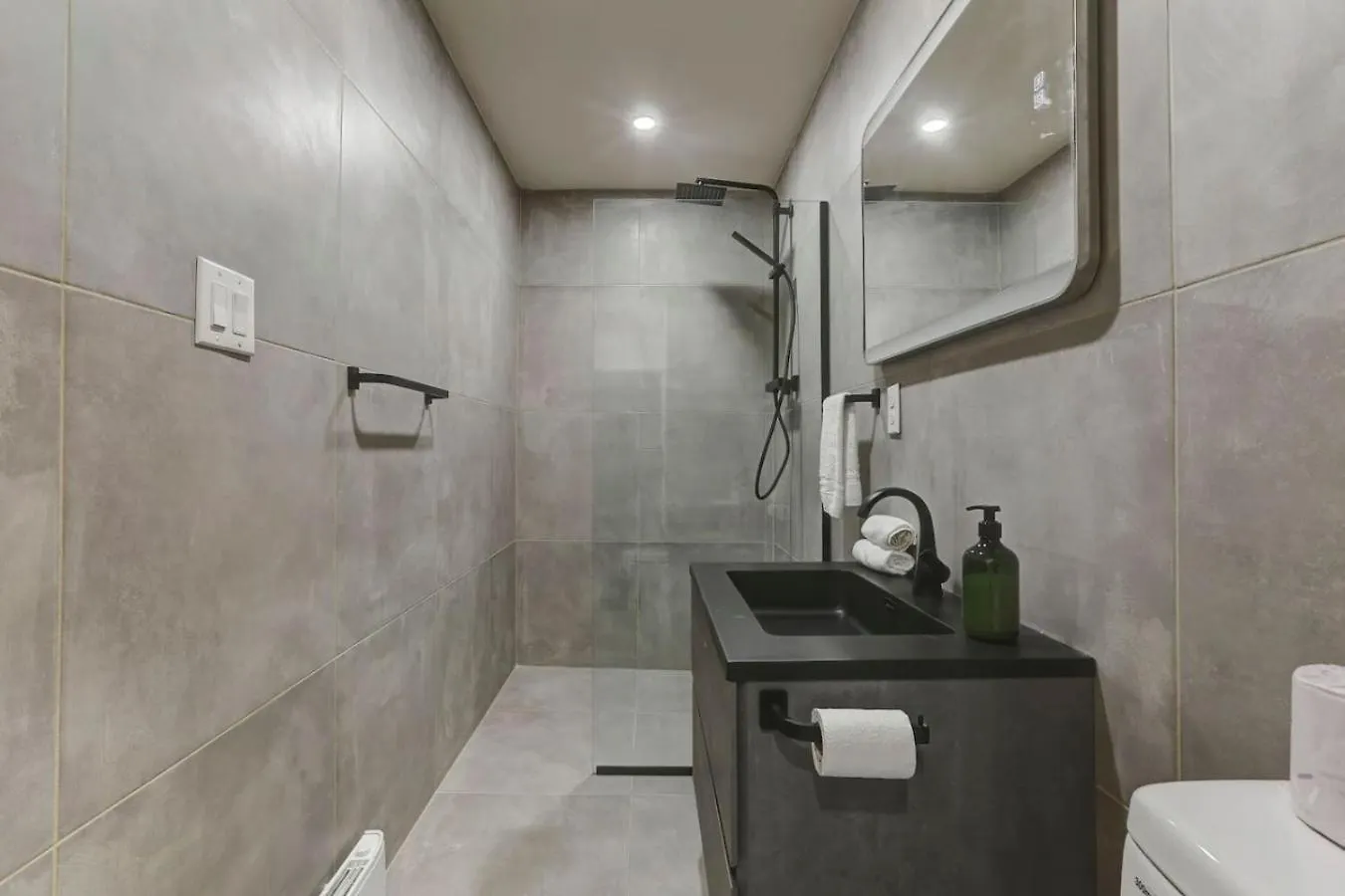 Artful 3Br In Montreal Village Zp0 0*,