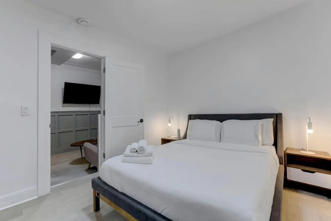 Artful 3Br In Montreal Village Zp0 0*,